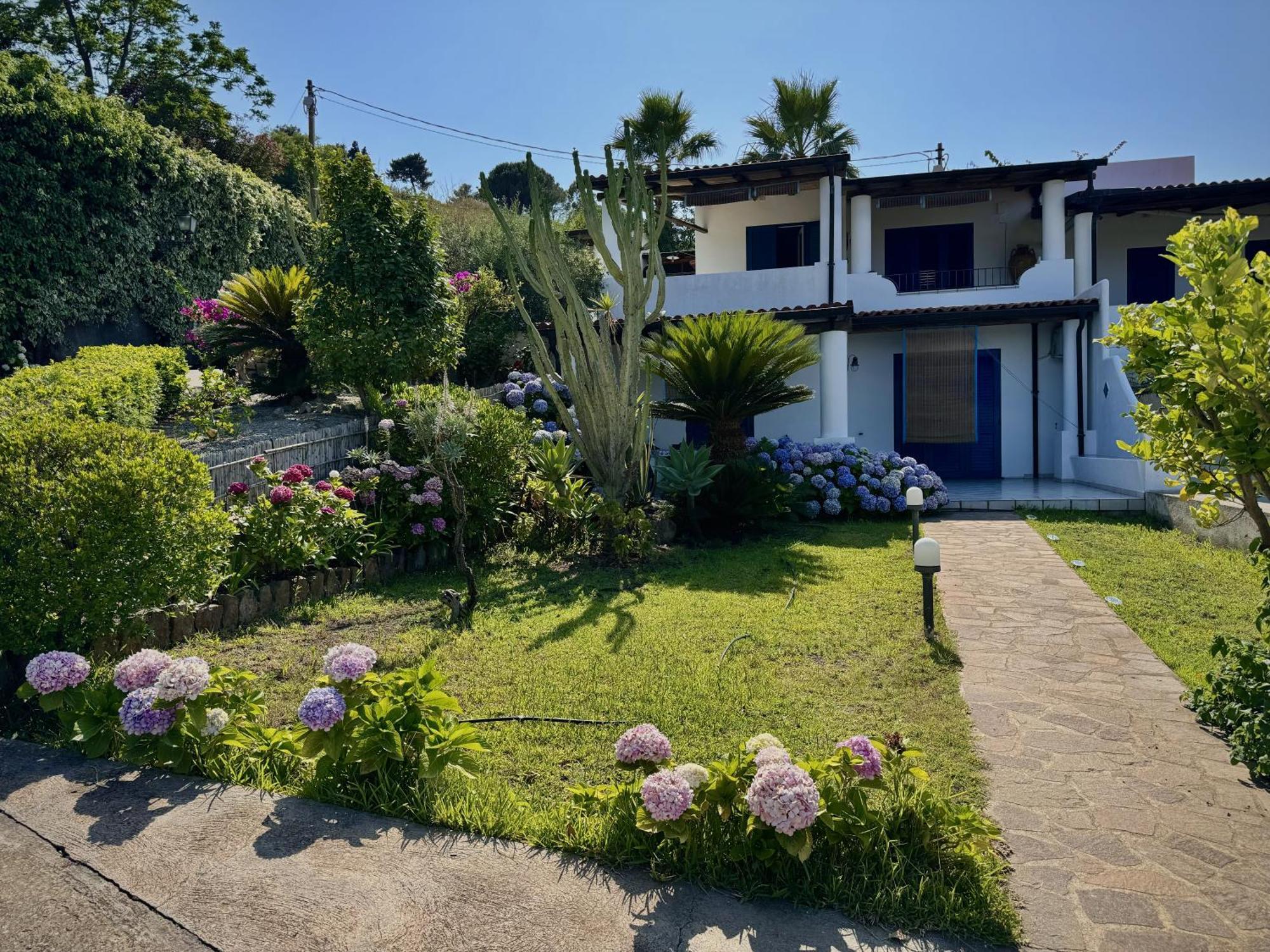 Villa 'A Pisa Lípara Exterior foto